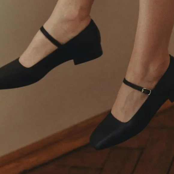 Black Mary Jane Flats - Picture 3 of 6
